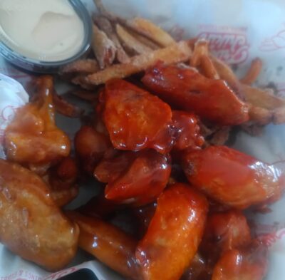 Wings medianas